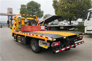 东兴道路救援拖车报价